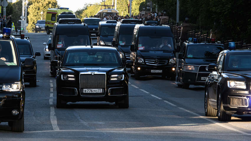 Кортеж Путина срочно посреди ночи вернулся в Кремль: что произошло