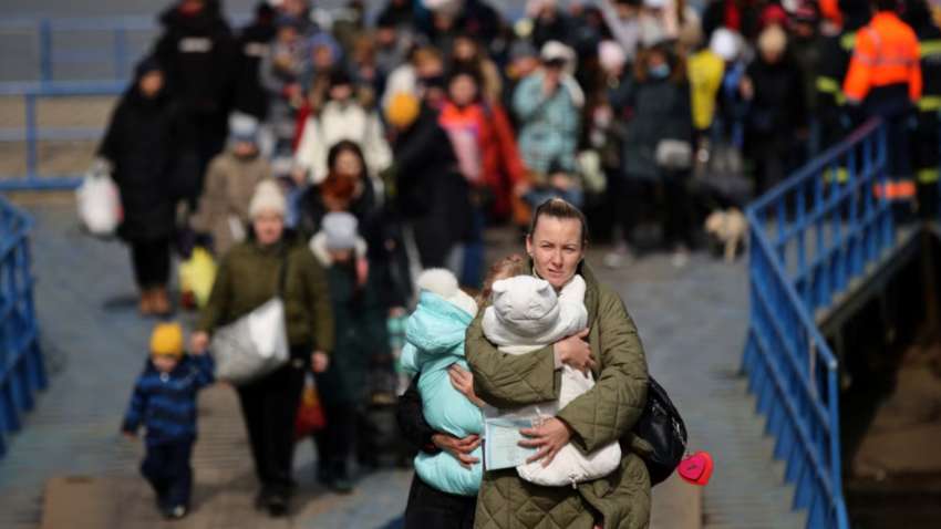 Після масової евакуації з Харківщини, ще одна область прийняла рішення про евакуацію Після масової евакуації з Харківщини, ще одна область прийняла рішення про евакуацію