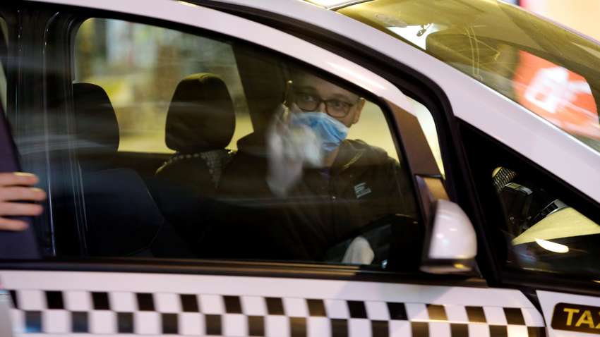 Уряд змінив правила дорожнього руху для таксі