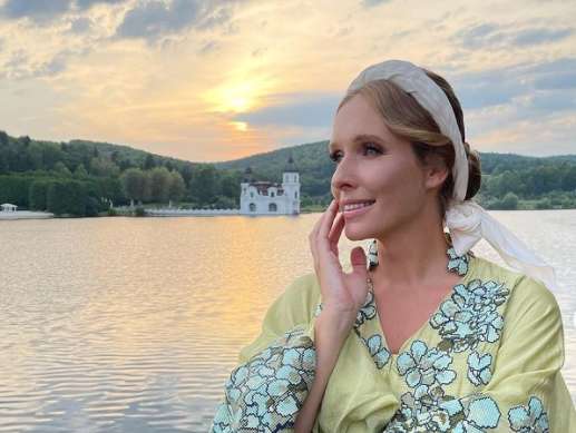 Катя Осадча народила третього сина: перше фото з пологового будинку Катя Осадча народила третього сина: перше фото з пологового будинку