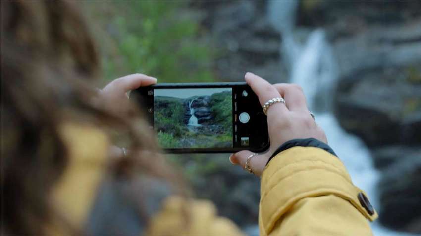 Нейросеть сможет качественно дорисовывать фотографии