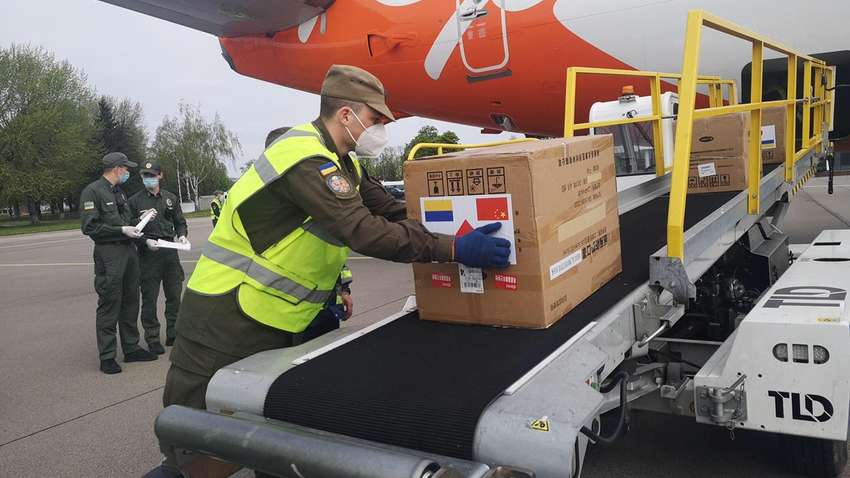 Обход НДС и подстава для Зеленского: почему "гуманитарный груз" Эпицентра - поступок за гранью добра и зла