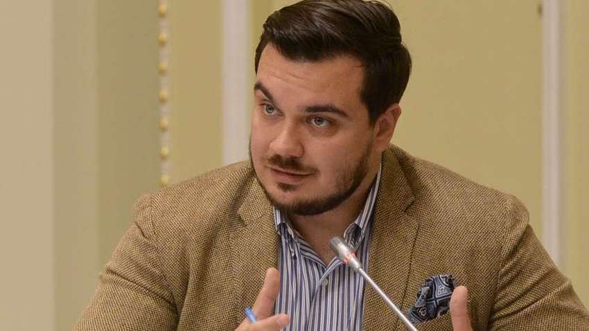 В Верховной Раде назвали, сколько составляет теневой рынок бронирования    В Верховной Раде назвали, сколько составляет теневой рынок бронирования