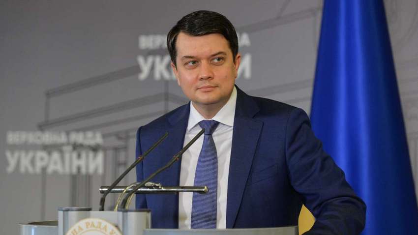 Экс-спикер объяснил почему не поддерживает пропрезидентскую партию Экс-спикер объяснил почему не поддерживает пропрезидентскую партию