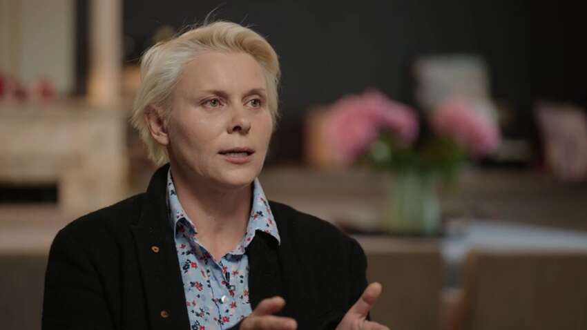 Не захотела плясать под дудку Путина: известную актрису РФ объявили в международный розыск