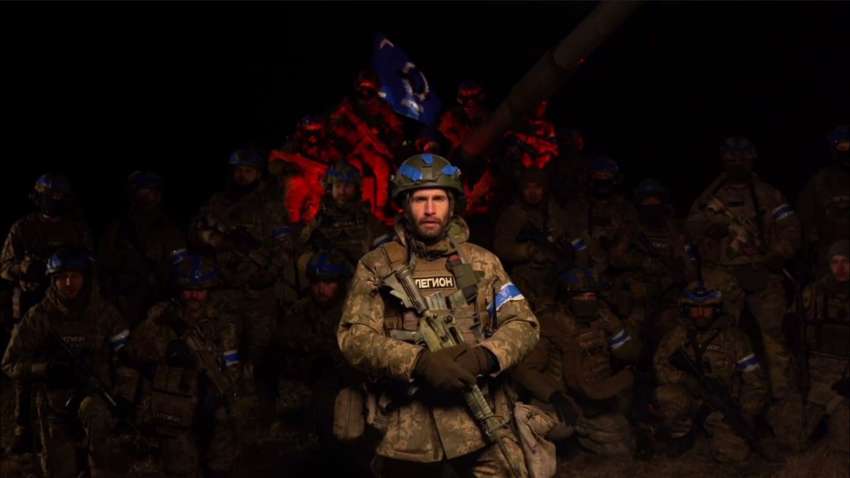 Російські добровольці прорвали кордон РФ, пішли танки: реакція ГУР