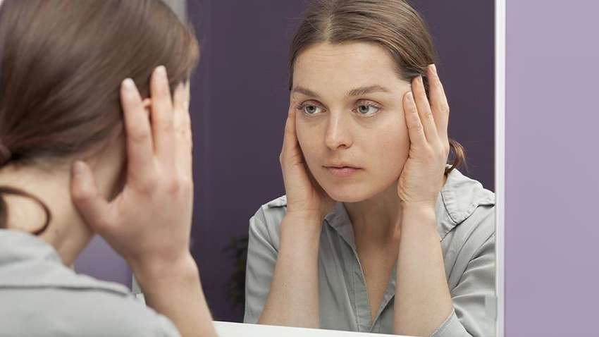 Десять мелких деталей нашей внешности, которые выдают возраст, и как это предупредить