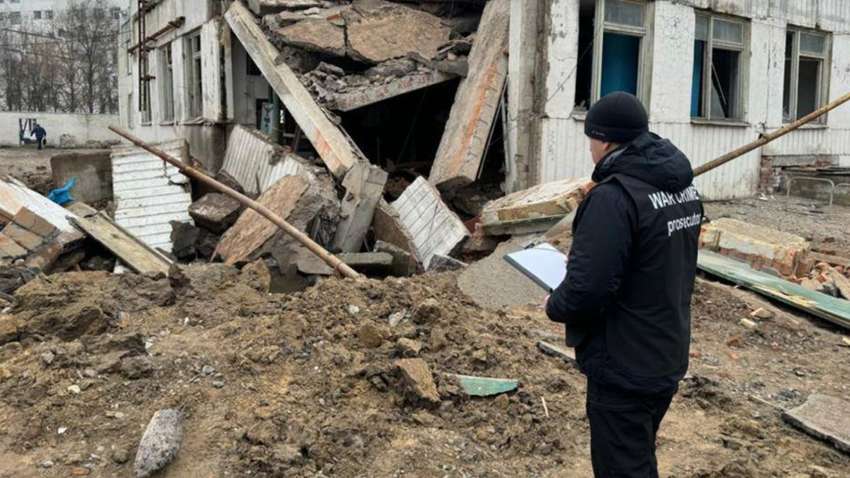 Росія приступила до втілення в життя погроз Путіна щодо створення в Україні «санітарної зони» 