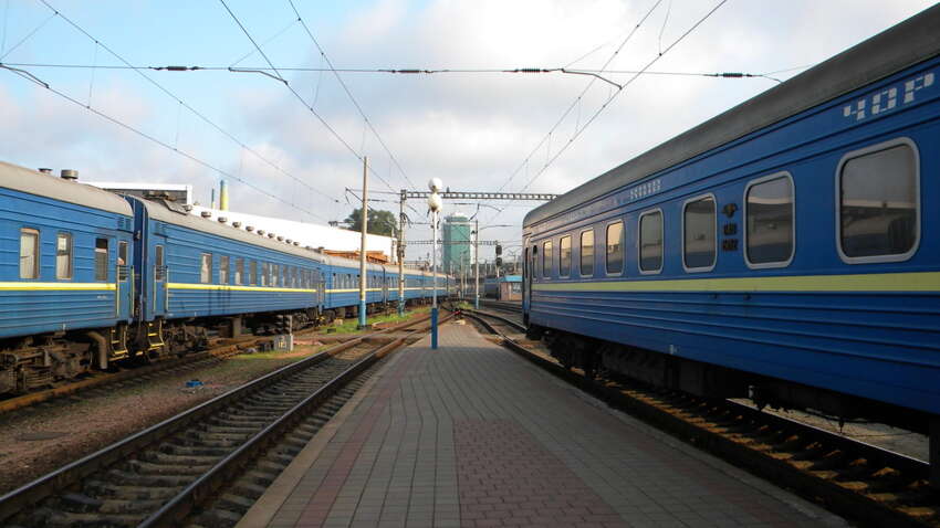 РФ открыла "охоту" на поезда: Укрзализныця срочно меняет правила для пассажиров