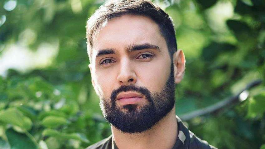 Вже на фронті: відомий співак показав себе зі зброєю в руках (ФОТО) Вже на фронті: відомий співак показав себе зі зброєю в руках (ФОТО)