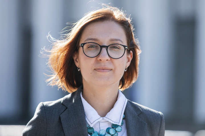 Нардеп Совсун получила от государства бонус к зарплате в размере более полумиллиона гривен Нардеп Совсун получила от государства бонус к зарплате в размере более полумиллиона гривен