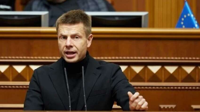 Гончаренко: "Слуга народа" искала голоса в личных чатах, но все равно не насобирала