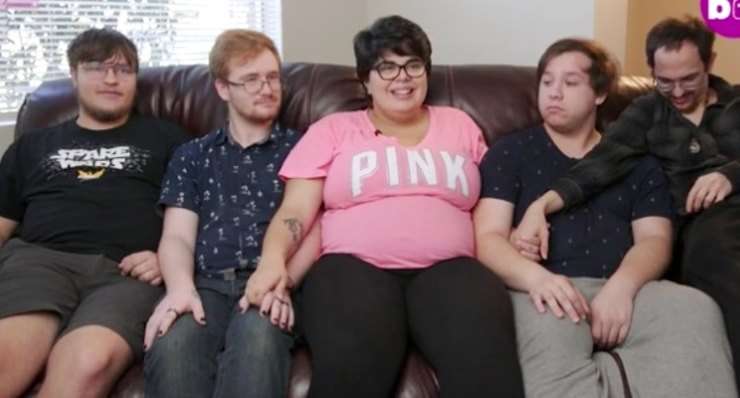 Вагітна американка виховуватиме дитину з чотирма бойфрендами