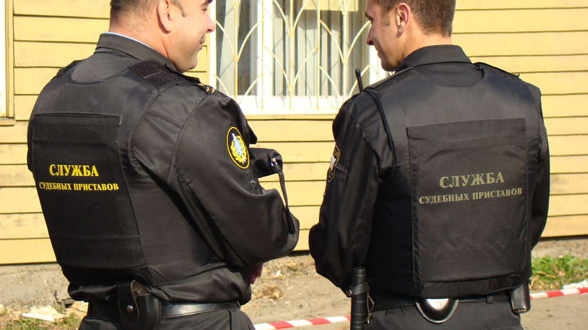 В России мужчина сменил пол и паспорт, чтобы не платить алименты