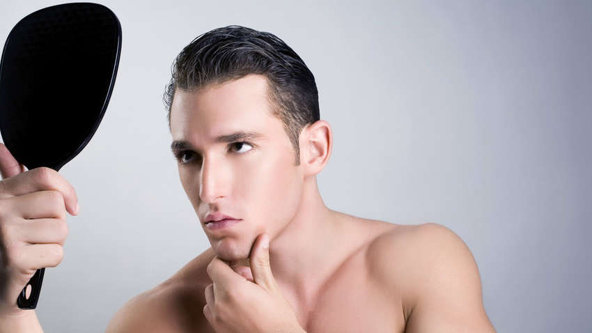 Психологи рассказали о главном минусе нарциссизма