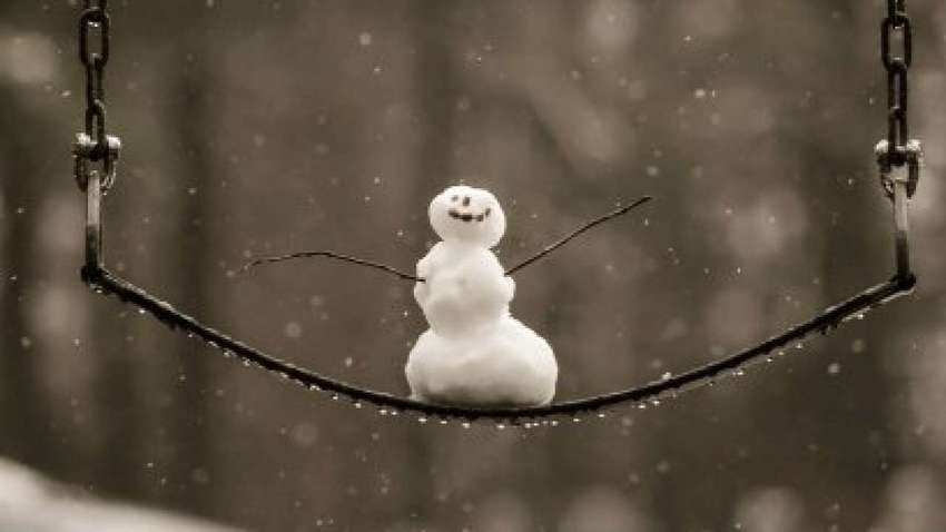 Ударит мороз и будет заметать снегом: когда Украину накроет "минусовая" погода