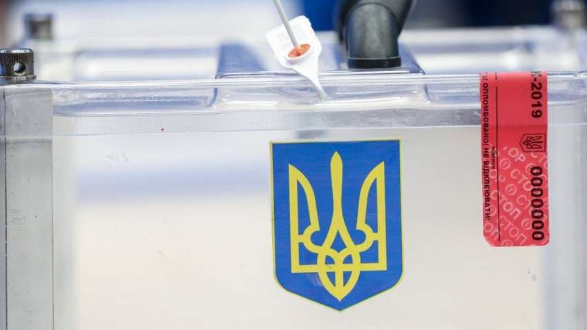 Списки партій: у парламент України ведуть старих і нових, перспективних і одіозних