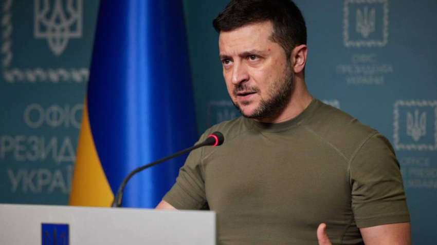 "Катастрофічне розгортання подій можна було зупинити, якби сильні світу не загравали з Росією",- Зеленський