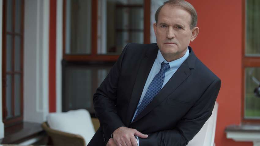 Медведчук: У Конституції має бути записано, що Україна – позаблокова держава