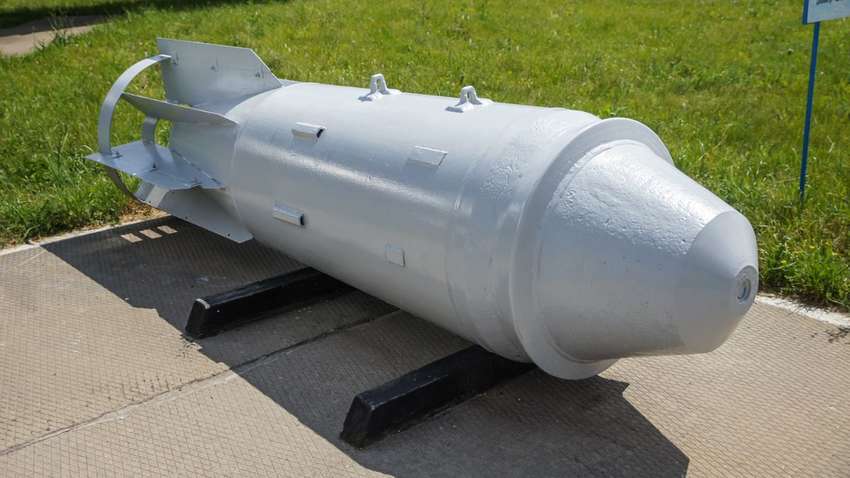 Час між скиданнями тритонних бомб скорочується: що треба негайно зробити  