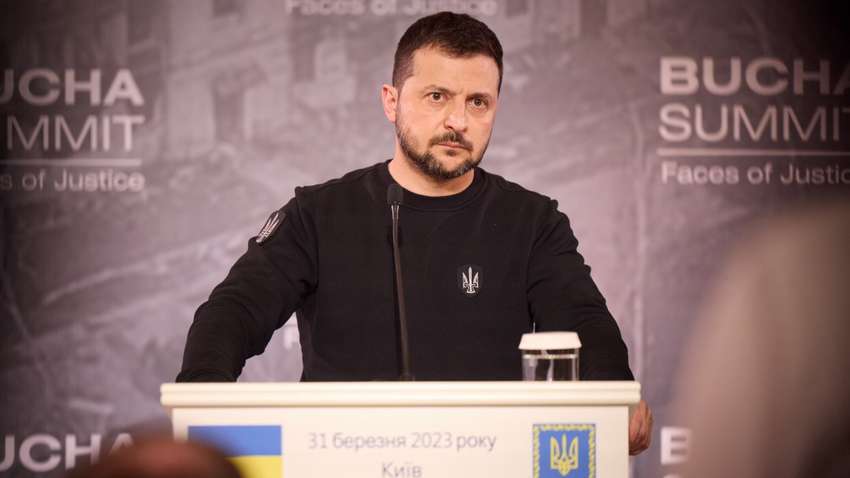 Яке важливе рішення має ухвалити Зеленський – які очікування від його візиту до Польщі