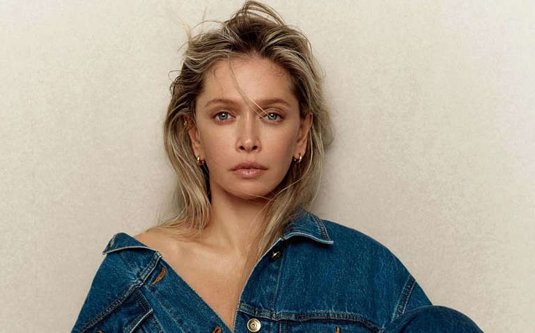 Вера Брежнева снова поет на русском: поклонники недовольны