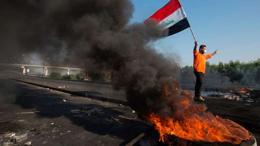 В  Ираке демонстранты подожгли иранское консульство