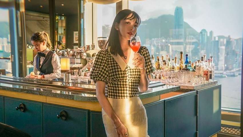 У Гонконзі відкрили бар тільки для дівчат