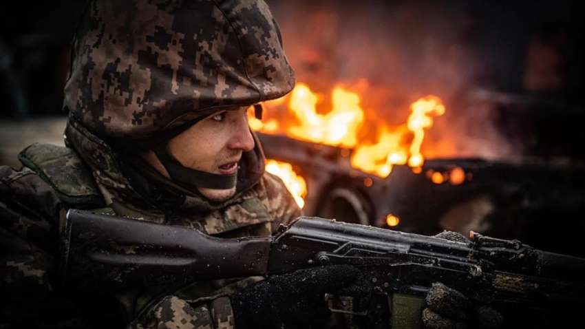 Сколько украинцев считает победу в войне – исчезновение России: какое количество поддержало остановку на линии фронта