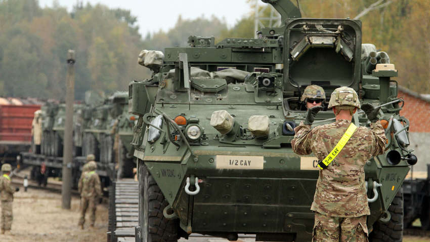 В пику россиянам или подготовка к войне: зачем Байден перебрасывает войска в Европу