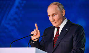 Путін анонсував серійне виробництво своєї улюбленої ракети: про що йде мова Путін анонсував серійне виробництво своєї улюбленої ракети: про що йде мова