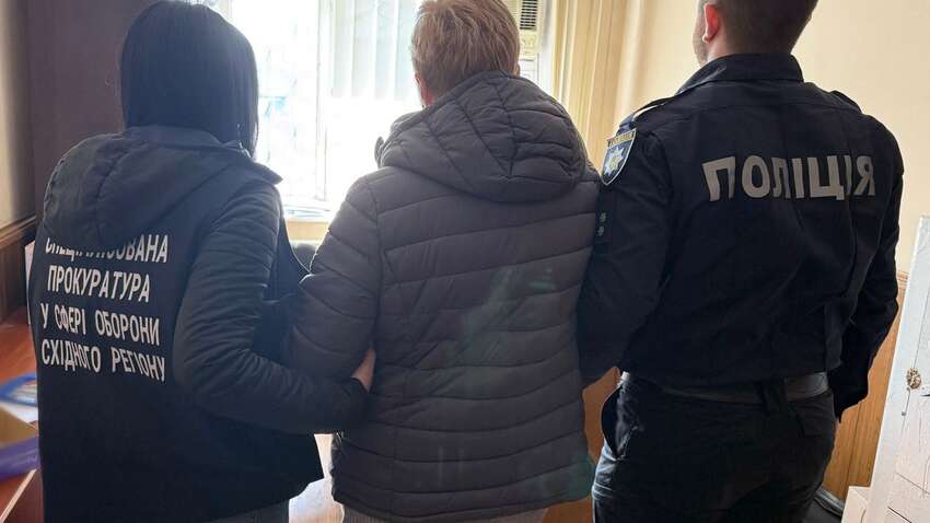 У Дніпрі чоловікам приписували ВІЛ, щоб уникнути мобілізації