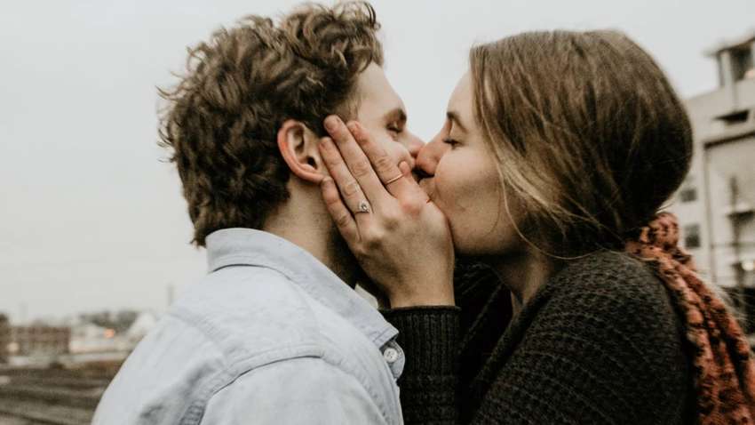 Девять интересных фактов о поцелуях, которые вас сильно удивят