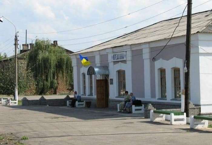 На Луганщині окупанти впритул обстріляли будинок для літніх людей: загинули 56 людей