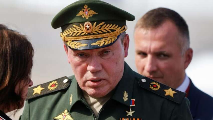 Герасимов доповів Путіну про окупацію Куп’янська: Генштаб ЗСУ відреагував