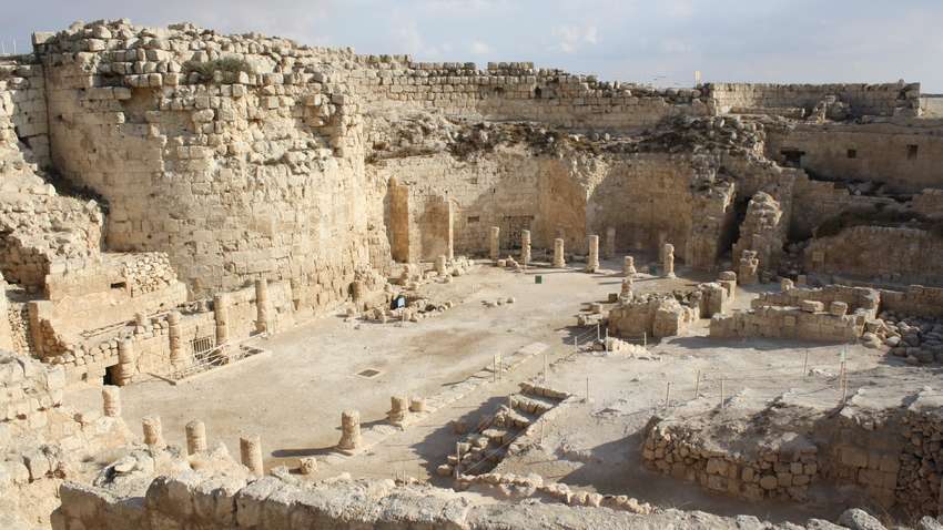 Все как в Библии: в Израиле после масштабных раскопок откроют дворец царя Ирода Все как в Библии: в Израиле после масштабных раскопок откроют дворец царя Ирода