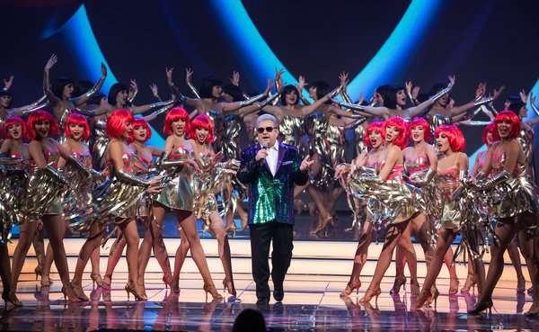 Поплавський у свій ювілей пробачив «Квартал 95»: гумористи стояли на колінах