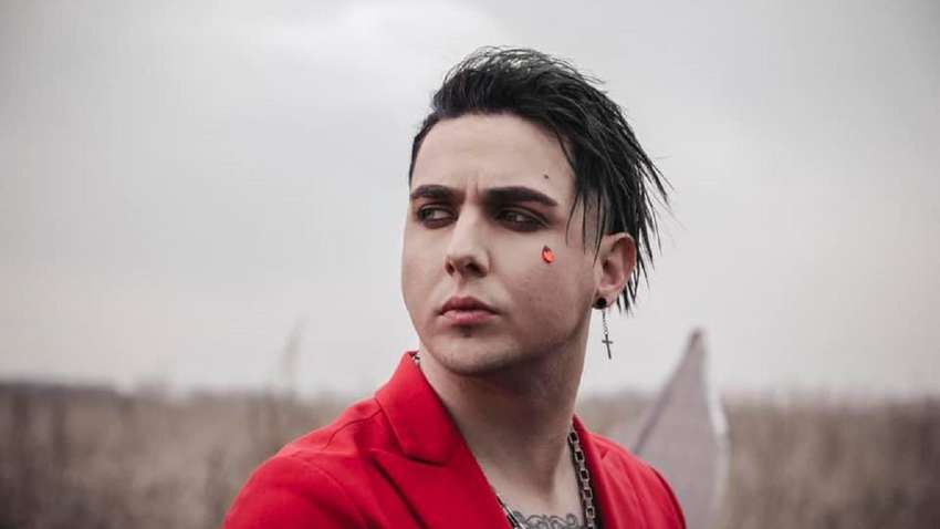 Были вместе шесть лет: украинский певец рассказал об отношениях с мужчиной Были вместе шесть лет: украинский певец рассказал об отношениях с мужчиной