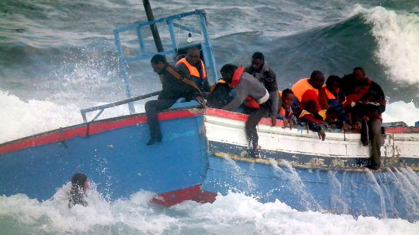 Крушение лодки в Бангладеш: десятки погибших