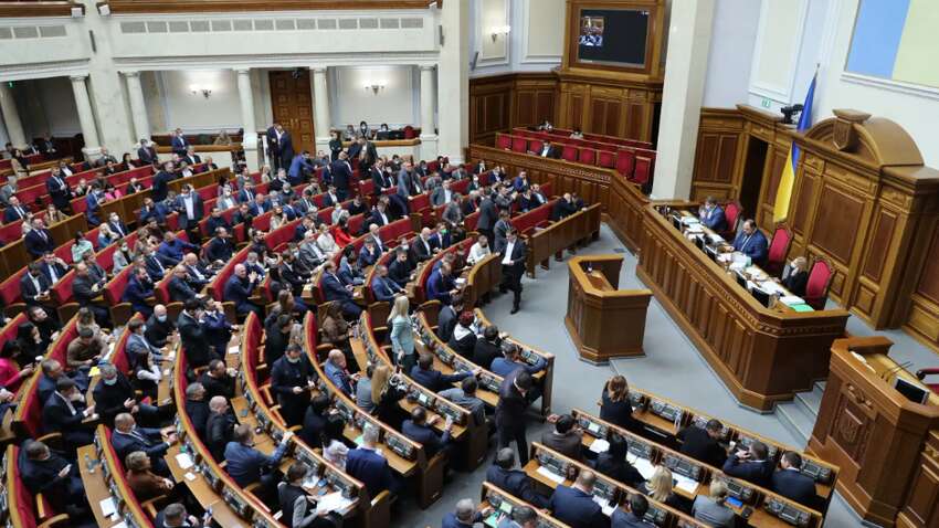 Чому народних депутатів від забороненої ОПЗЖ тримають у Верховній Раді: нардеп назвав причину