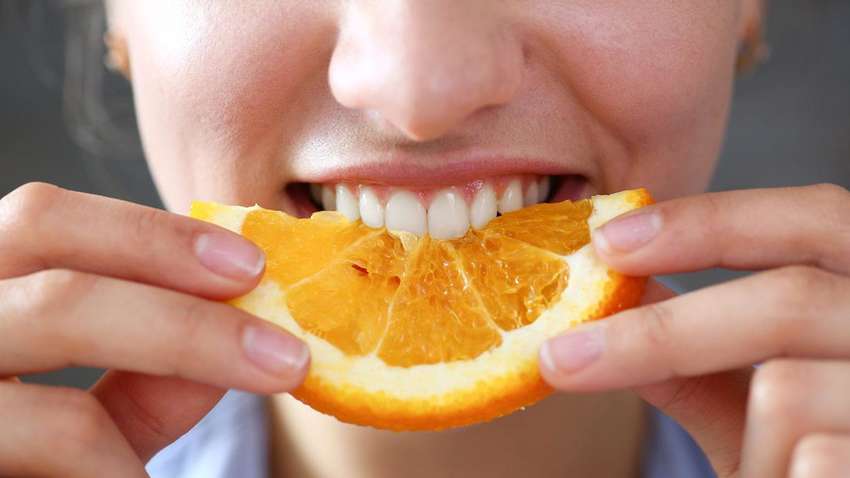 Пять неожиданных продуктов, которые вредят зубам