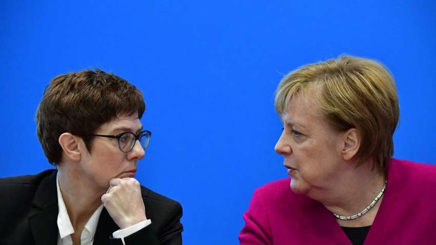 Політичний скандал у Німеччині: протеже Меркель не стане наступним канцлером
