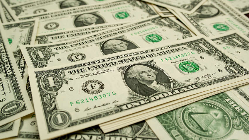 Офіційний долар в Україні дорожчає другий день поспіль