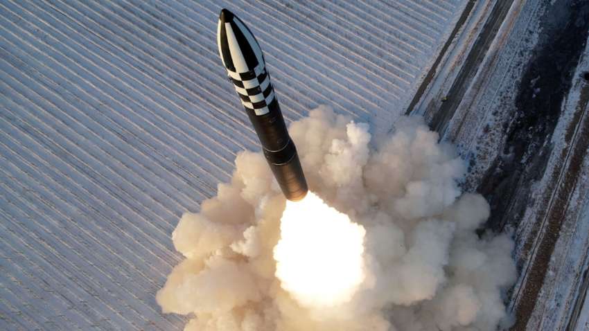 Що таке міжконтинентальна балістична ракета: як вона працює Що таке міжконтинентальна балістична ракета: як вона працює