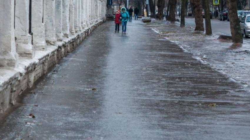 Дожди и гололедица накроют Украину: синоптики обновили прогноз погоды