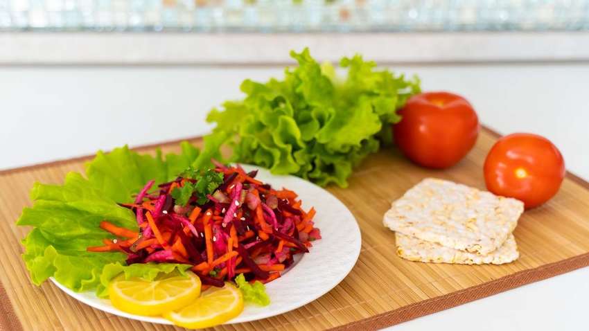 Идеальный салат для очищения организма: рецепт