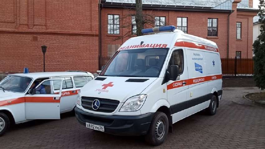 Затисло дверцятами автобусу: в Росії загинула дитина Затисло дверцятами автобусу: в Росії загинула дитина