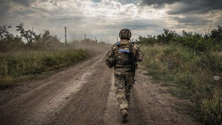 Загадочная активность на фронте: военный призвал быть бдительными Загадочная активность на фронте: военный призвал быть бдительными