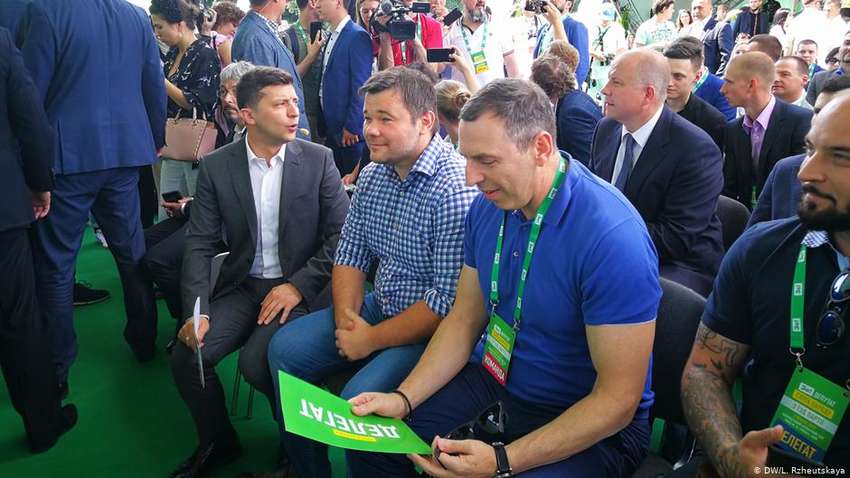  Зеленський конкретно взявся за нардепів: навчати їх тепер будуть постійно