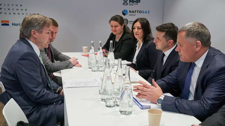 У Зеленського відбулася перша зустріч в Давосі: деталі